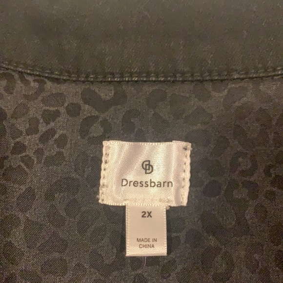 New w/o Tags Black Denim Jacket Rose Appliqué- 2X - Picture 6 of 10